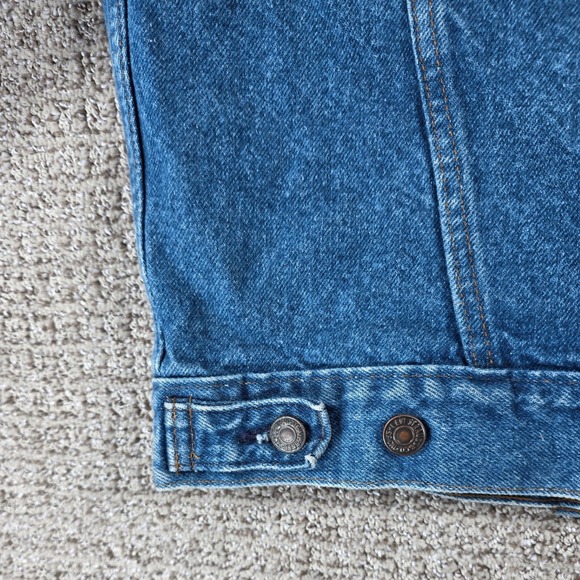 Vintage Levi's Women's Blue Denim Trucker Jacket Medium Wash Size Small Type 3 - Picture 7 of 13